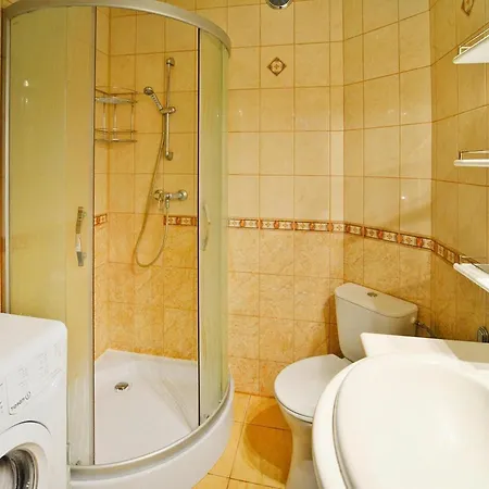 2-room Close To The Apartament *